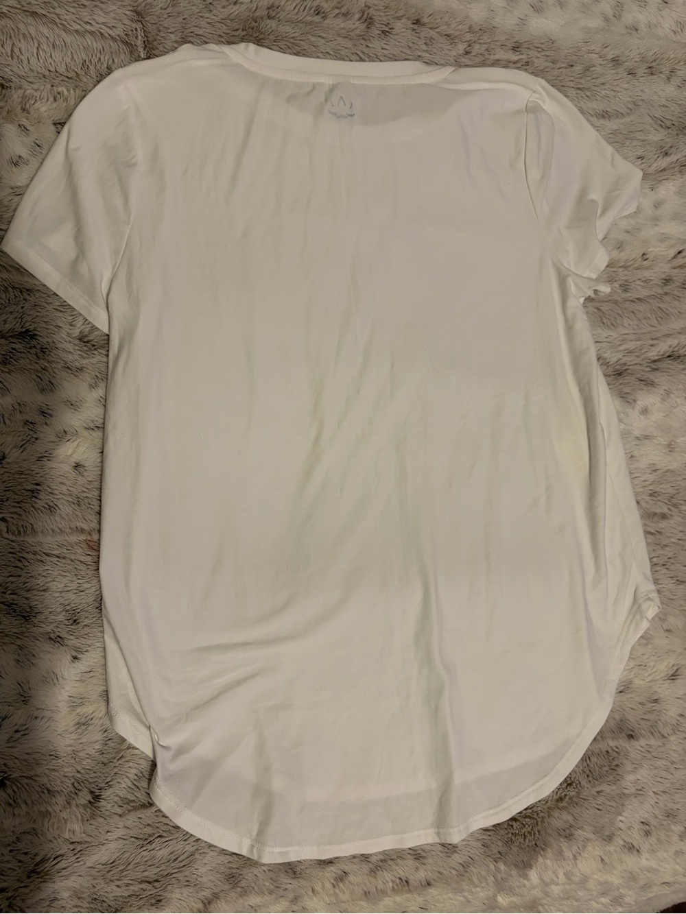 Beyond Yoga White Scoop-Neck Short Sleeve Tee - Picture 3 of 3
